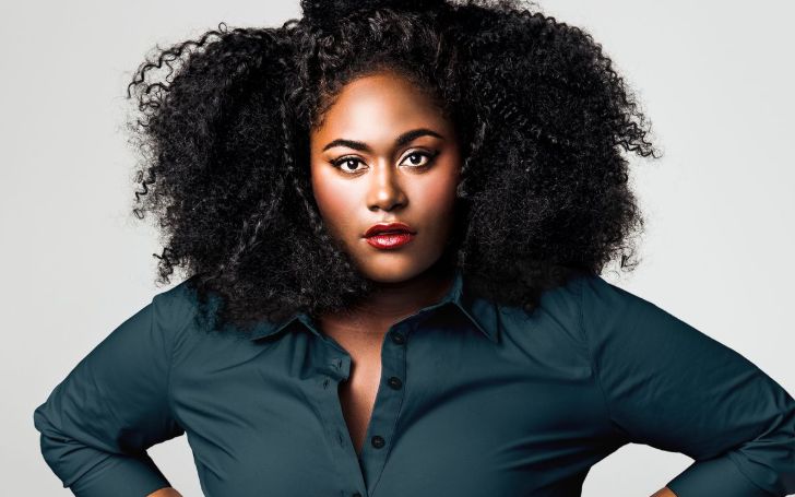 Danielle Brooks‘ Baby Bump Sparkled In Its Red Carpet Debut For Orange Is The New Black